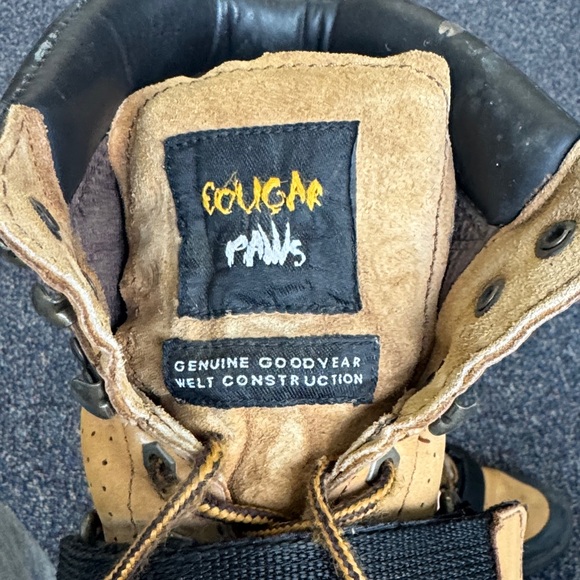 Cougar Paw Boots in Yellow and Black - Picture 5 of 5
